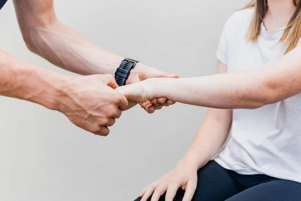 Sesión de rehabilitación con un terapeuta